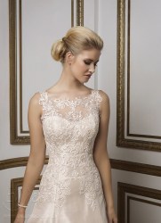 Νυφικό του οίκου  JUSTIN ALEXANDER από την  Collection 2016.